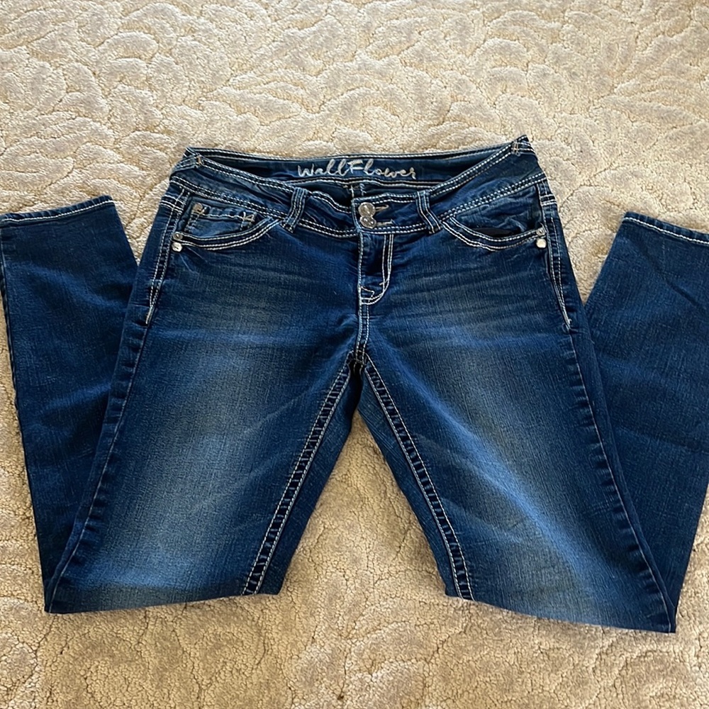Wallflower Jeans dark wash